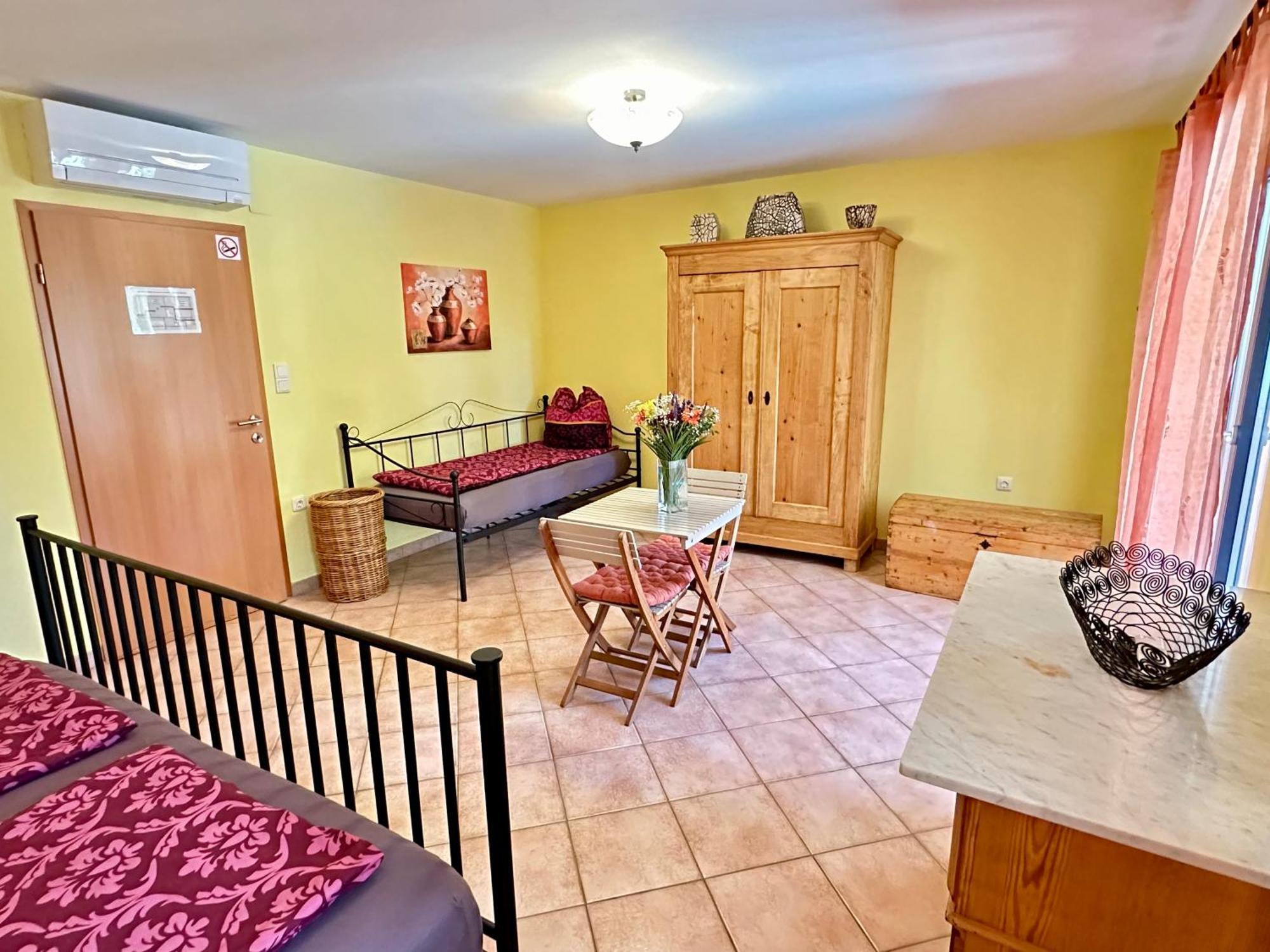Villa Dolce Vita **** Premantura Eksteriør billede